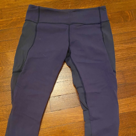 Lululemon Mesh Capri Leggings - Size 8 - Picture 1 of 3